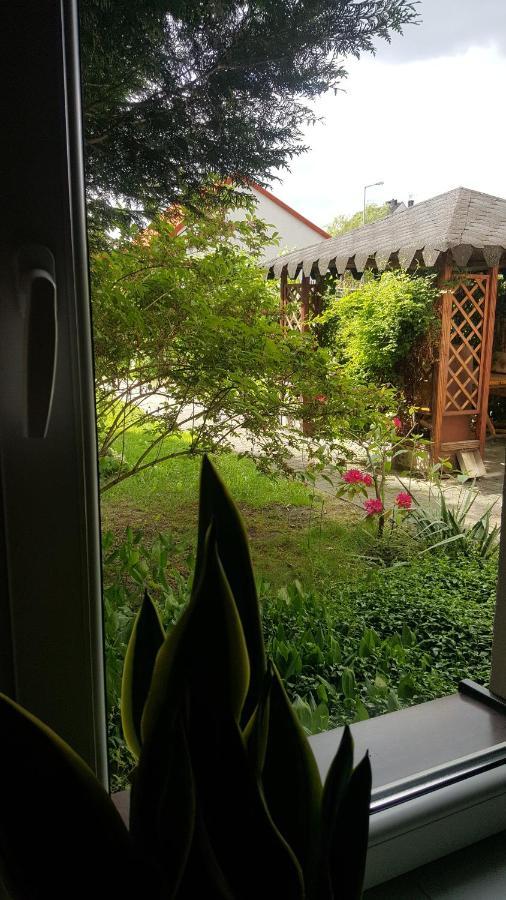 Apartamento Pod srebrną różą Chęciny Exterior foto